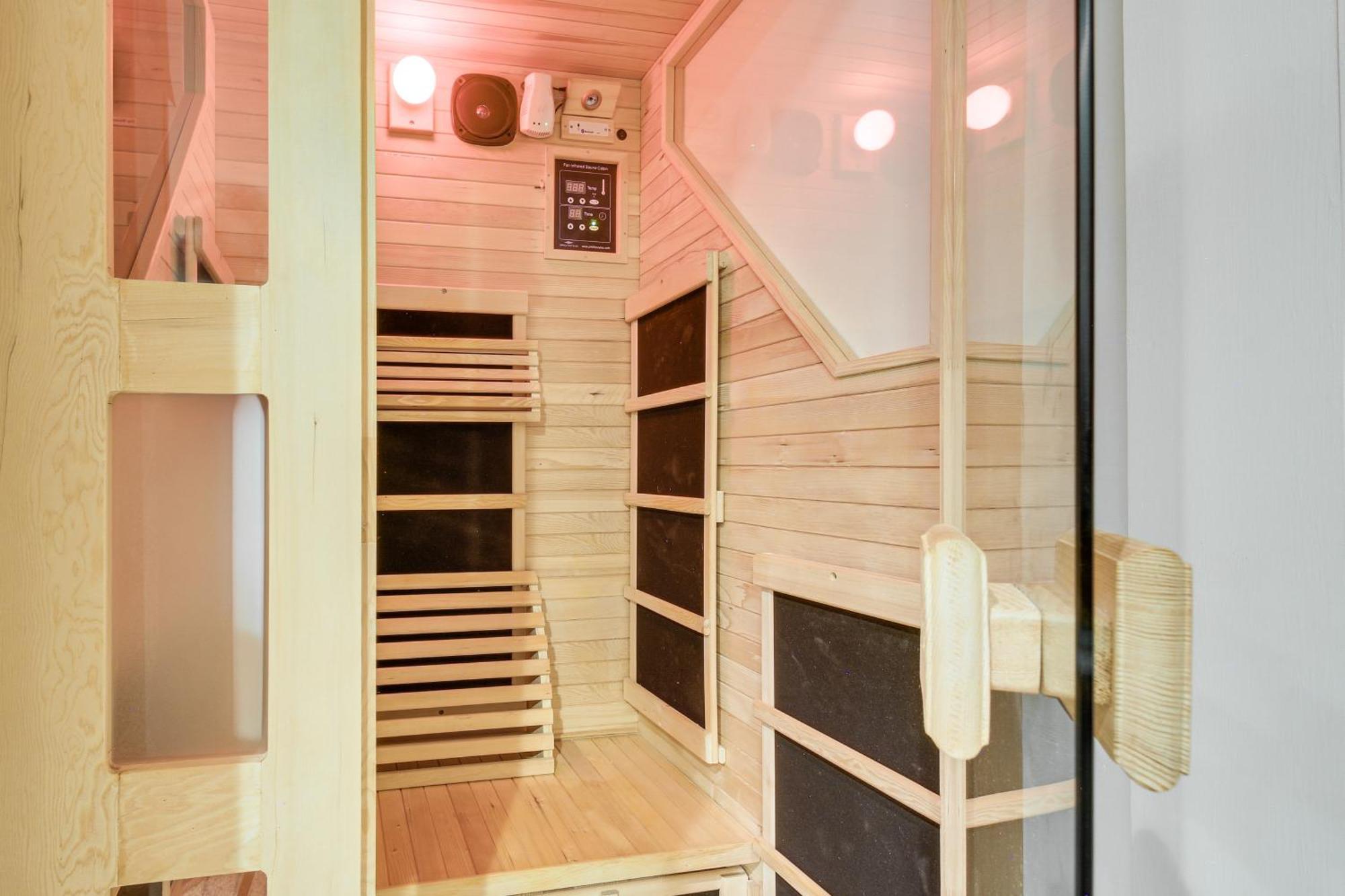 Vibrant Downtown Cincinnati Townhome With Sauna! Luaran gambar